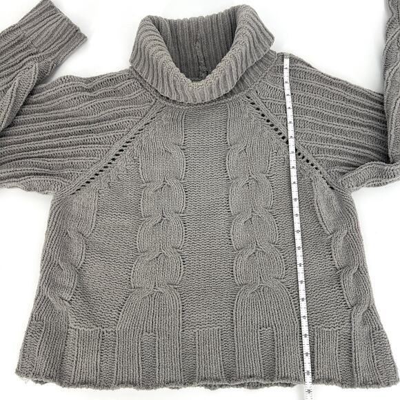 Harper Heritage Gray Plush Cropped Turtleneck Sweater Size S - Picture 5 of 8